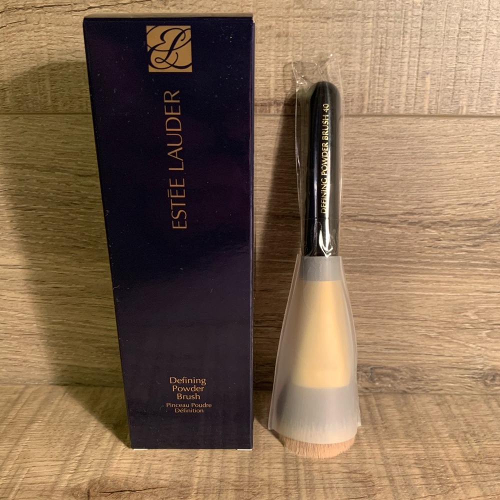 Estee Lauder Defining Powder Foundation Brush - Picture 1 of 4